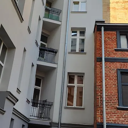 Апартаменты Happy Minds Lodzka Garsoniera Лодзь